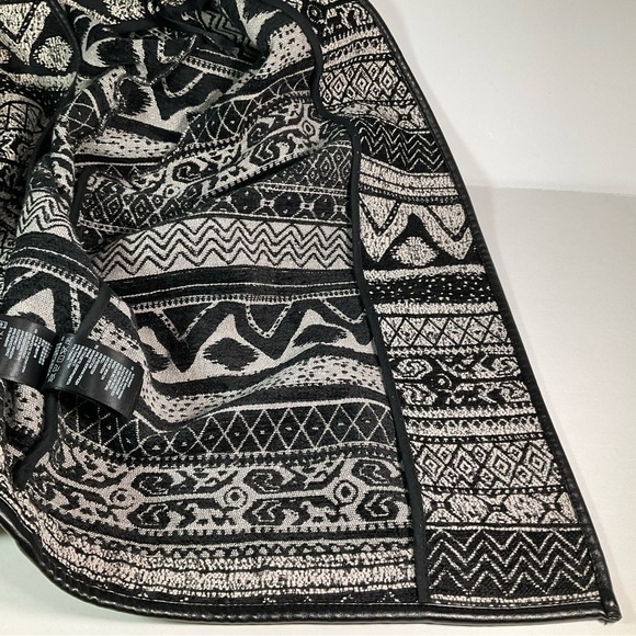 H&M black and white open front jacket, size 8 - Picture 8 of 11